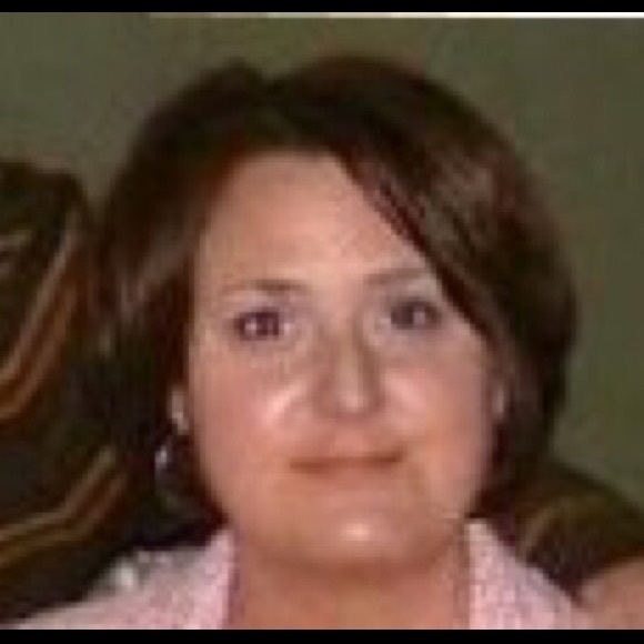 POSH AMBASSADOR Meet your Posher, Angela - Picture 3 of 7